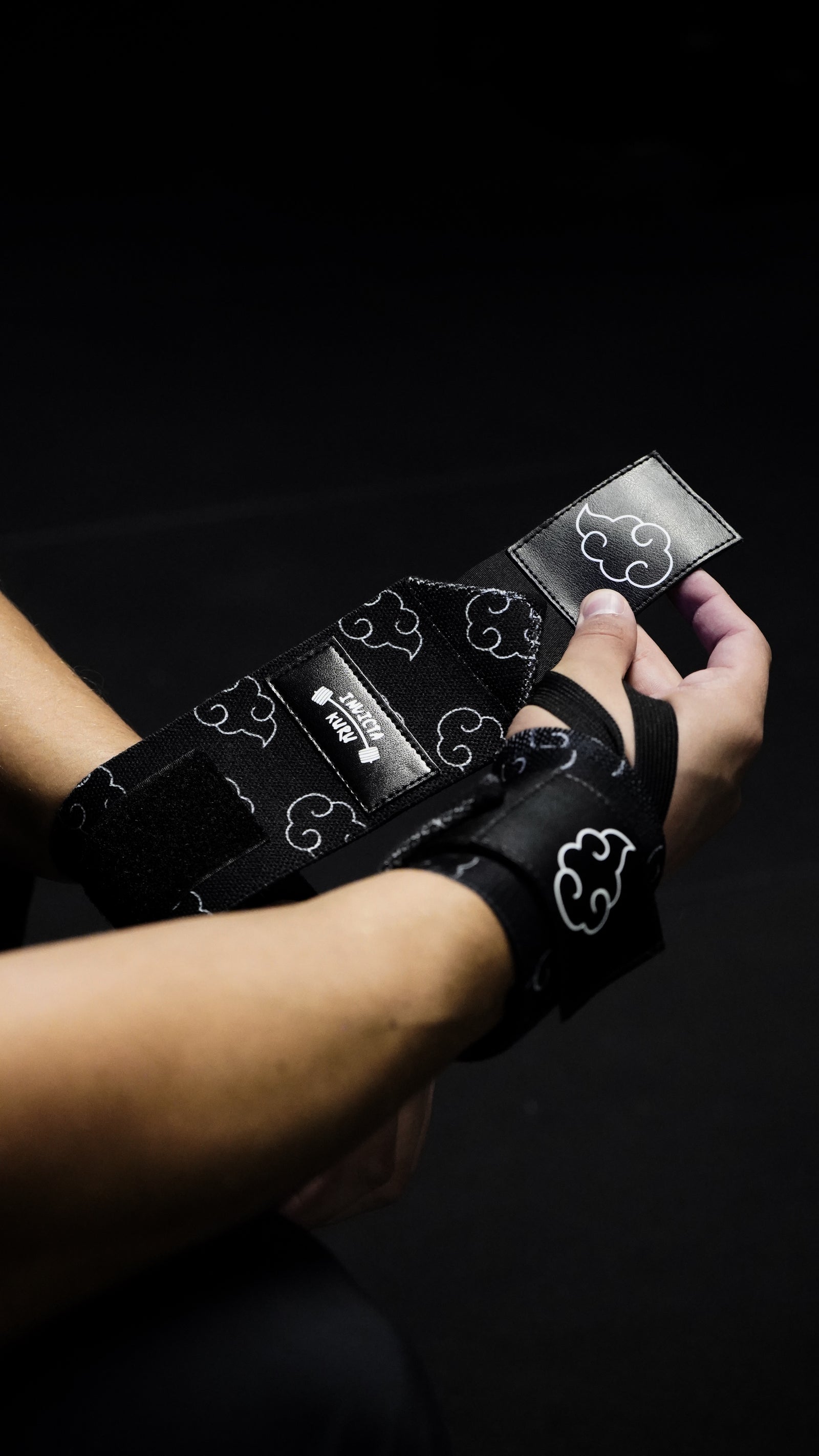 White Clouds Wrist Wraps – Invicta Kuru