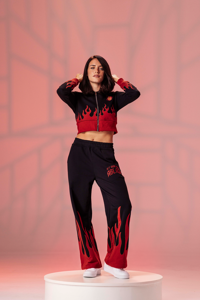 Ablaze Cropped Hoodie – Invicta Kuru