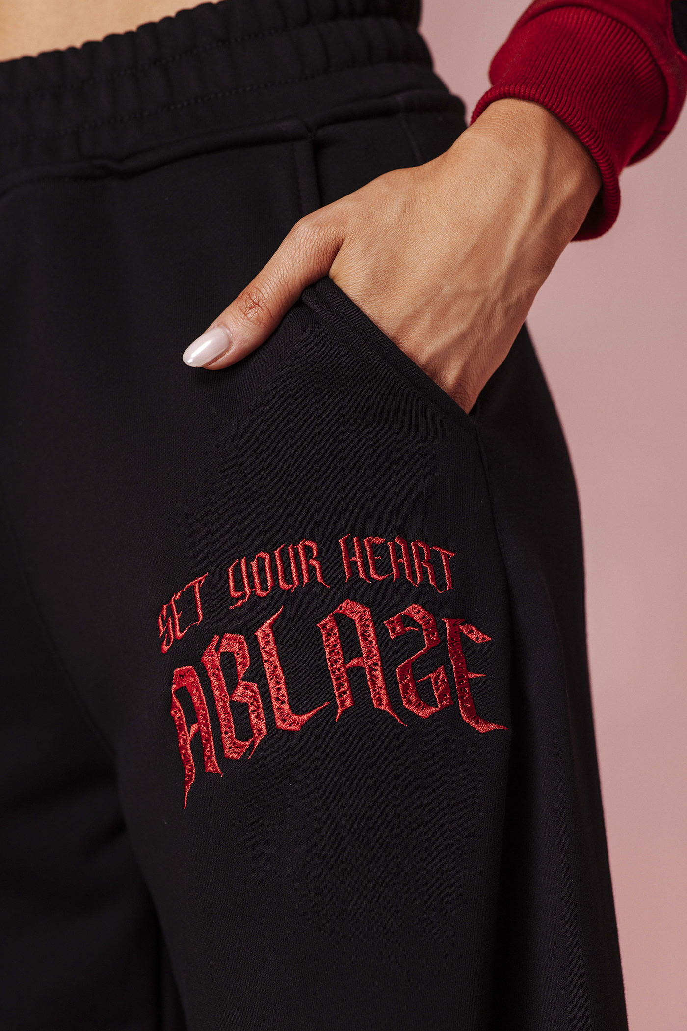 Ablaze Joggers – Invicta Kuru